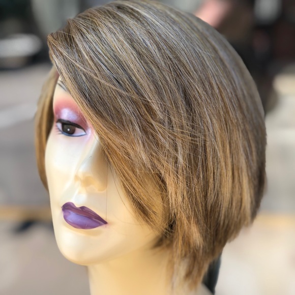 Blonde Short bob Wispy Layers Soft Lacefront Wig main image 5